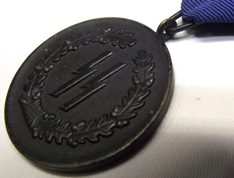 WW2 German SS 4 Year Long Service Medal. Type2.