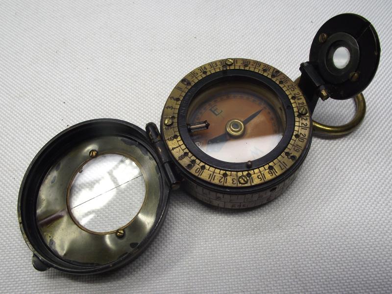 Named 1916 Dated Compass and Pouch. Machine Gun Corps.