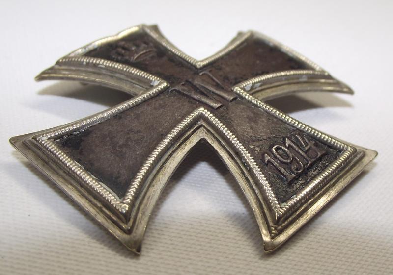 WW1 Imperial German, Square Punched, Vaulted Iron Cross First Class. Carl Dillenius.