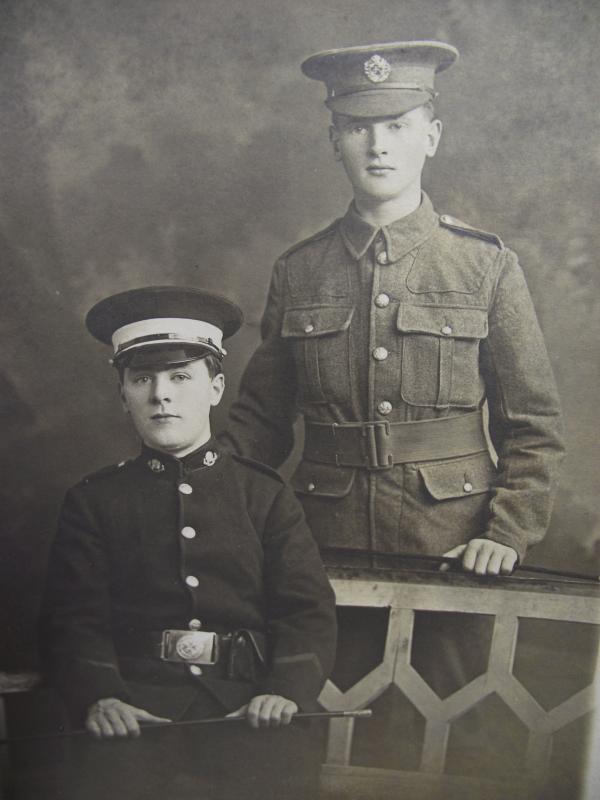 British WW1 Brothers Photo Group. Twins??