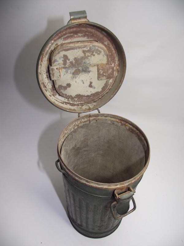 WW2 German Luftschutz Gas Mask Cannister.