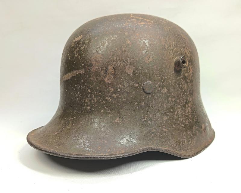 WW1 Imperial German M17 Steel Helmet.