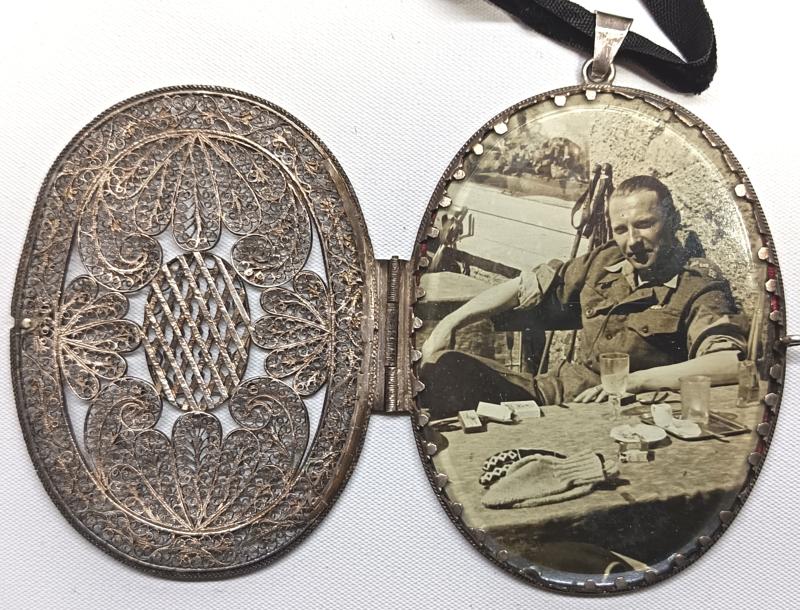WW2 Ladies Silver Photo Brooch Sent back from India