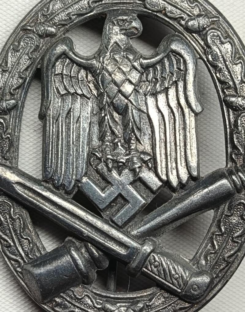 WW2 German Silver General Assault Badge. Friedrich Orth,