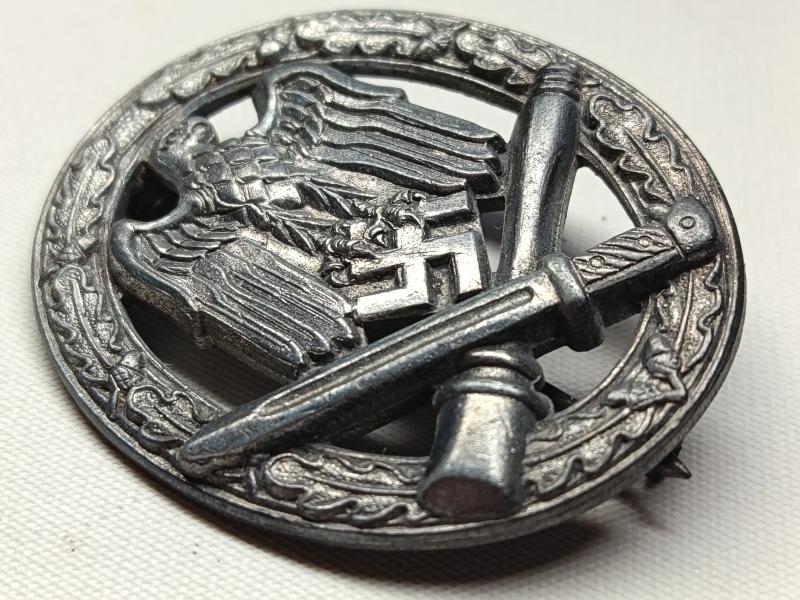 WW2 German Silver General Assault Badge. Friedrich Orth,