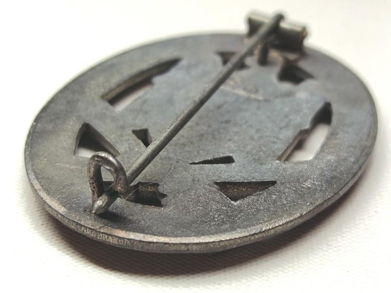 WW2 German Silver General Assault Badge. Friedrich Orth,