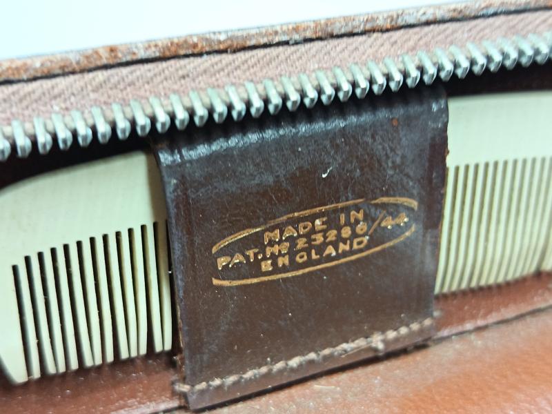 WW2 British Officer's Shaving Soap Brush and Case. 1944.