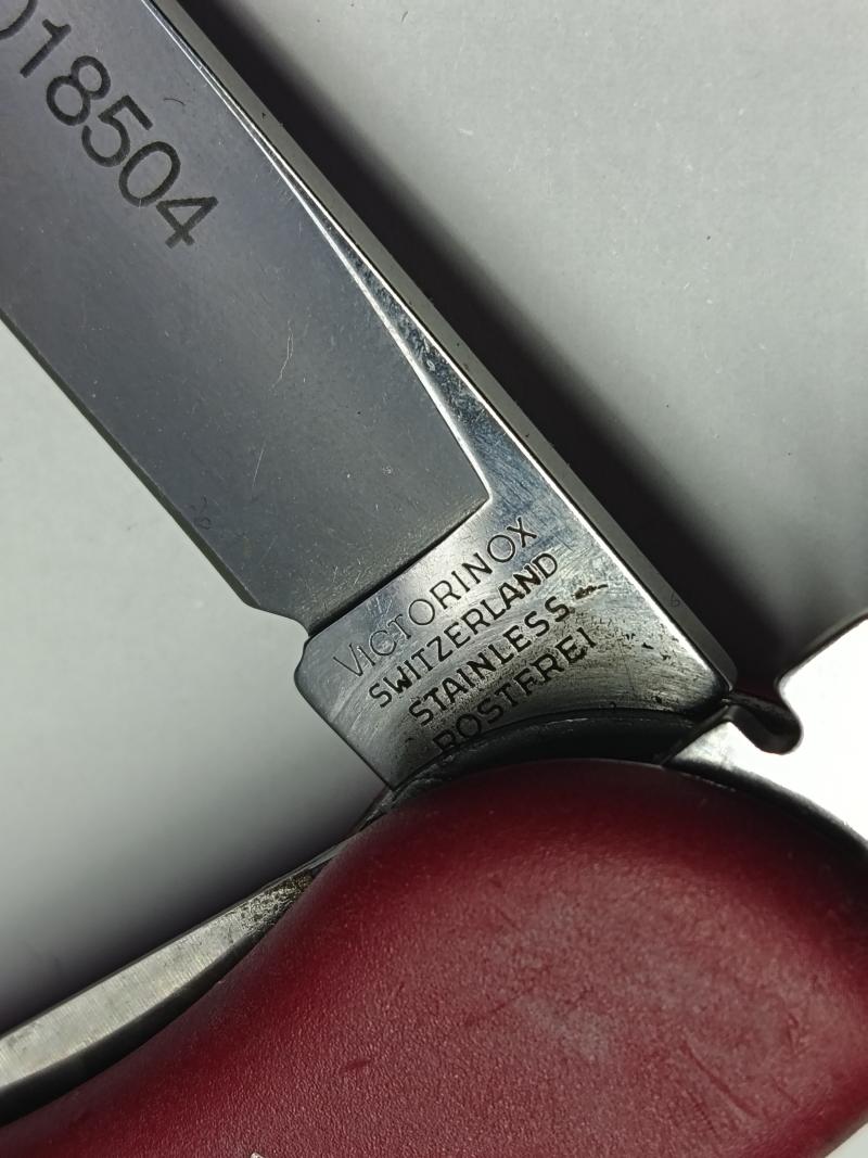 British GQ Parachute Co. RAF Aircrew Issued Knife. Victorinox.