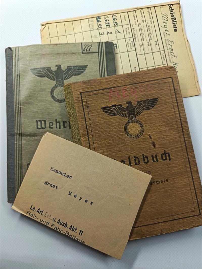 WW2 German Artillery Regiment Soldbuch and Wehrpass.